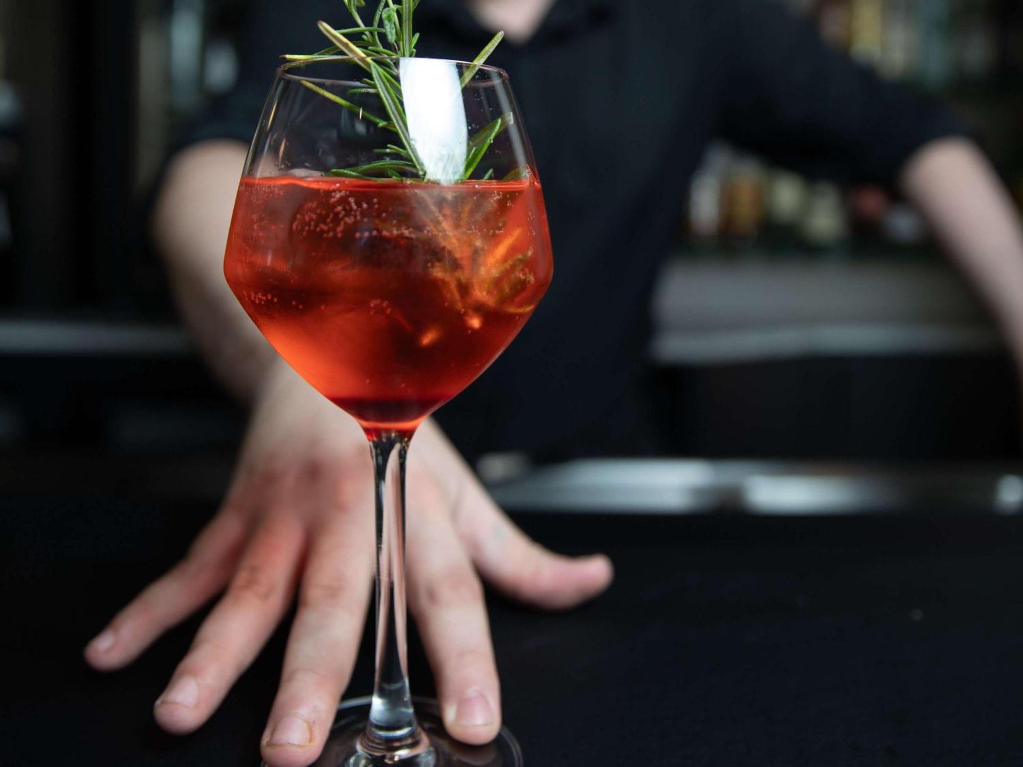 里昂中心尚佩恩美居酒店 维勒班 外观 照片